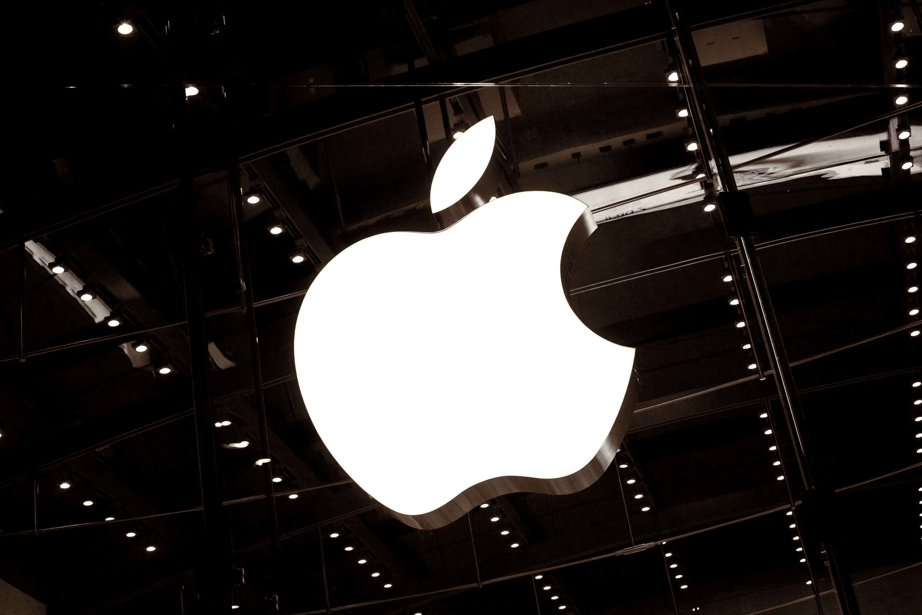 Apple Car Crash(ed)
