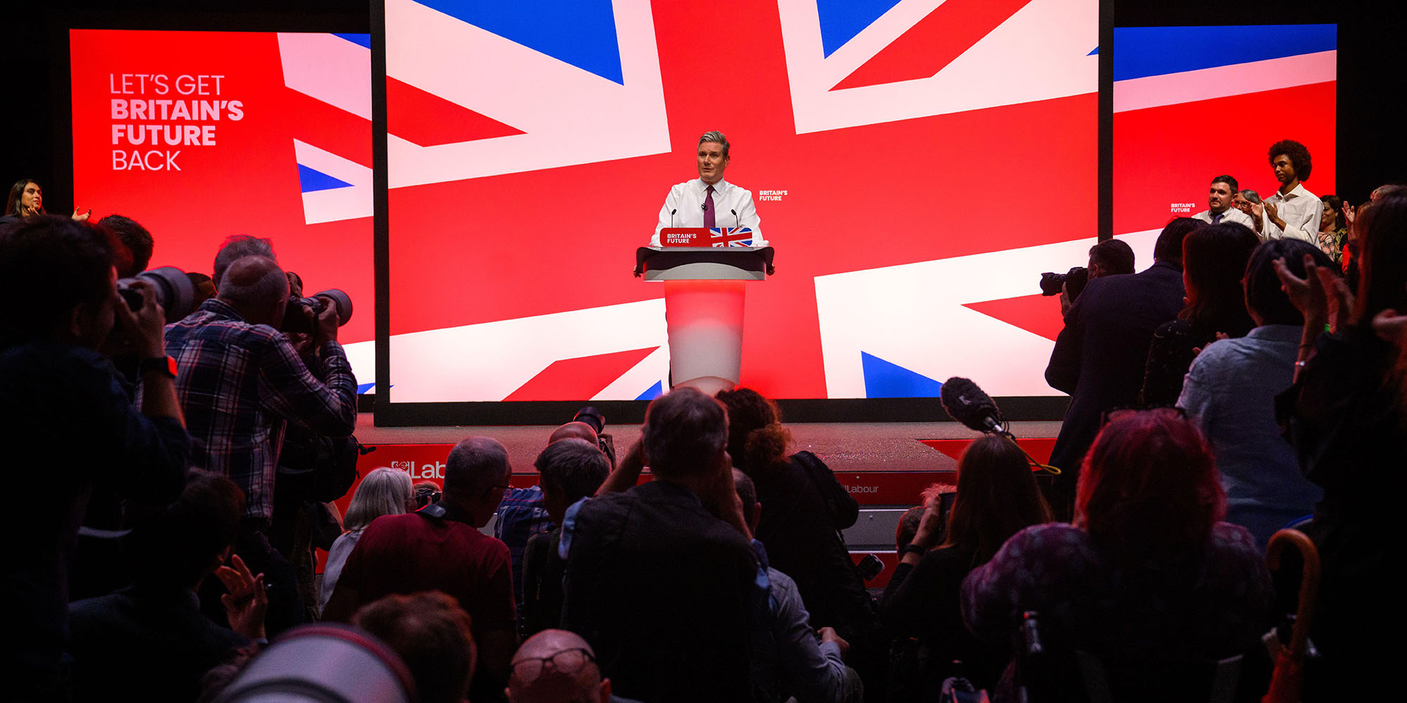 Undressing Starmer’s Pricey Clothing Donations